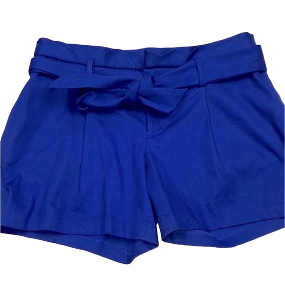Banana Republic blue shorts with belt size 6 - Picture 1 of 5
